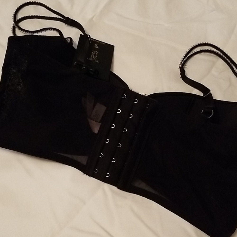VICTORIAS SECRET FASHION SHOW - Picture 4 of 4